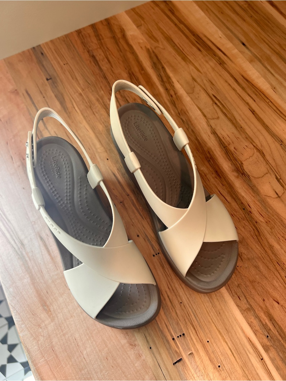 Crocs Brooklyn High Wedge Sandals Bone Taupe LiteRide Comfort Platform Women’s 5 - Picture 3 of 10